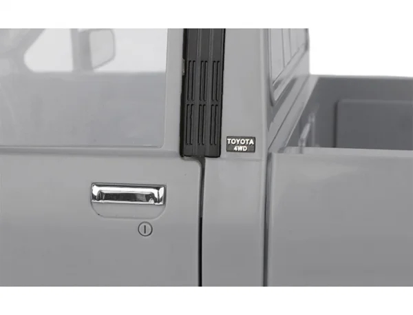 RC4WD Metal Emblems 1985/1987 Toyota Pickups/Xtracab — image 3 of 3