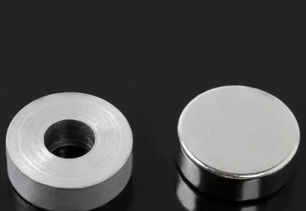 RC4WD Magnet and Metal Mounts — image 6 of 6