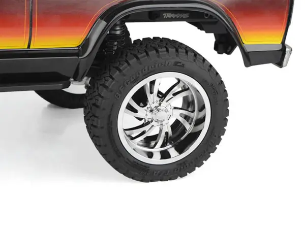 RC4WD Dick Cepek Gun Metal 7 2.2 Internal Beadlock Wheels — image 9 of 10