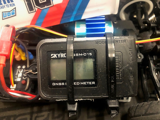 UDI RC 1:16 brushless speed runs