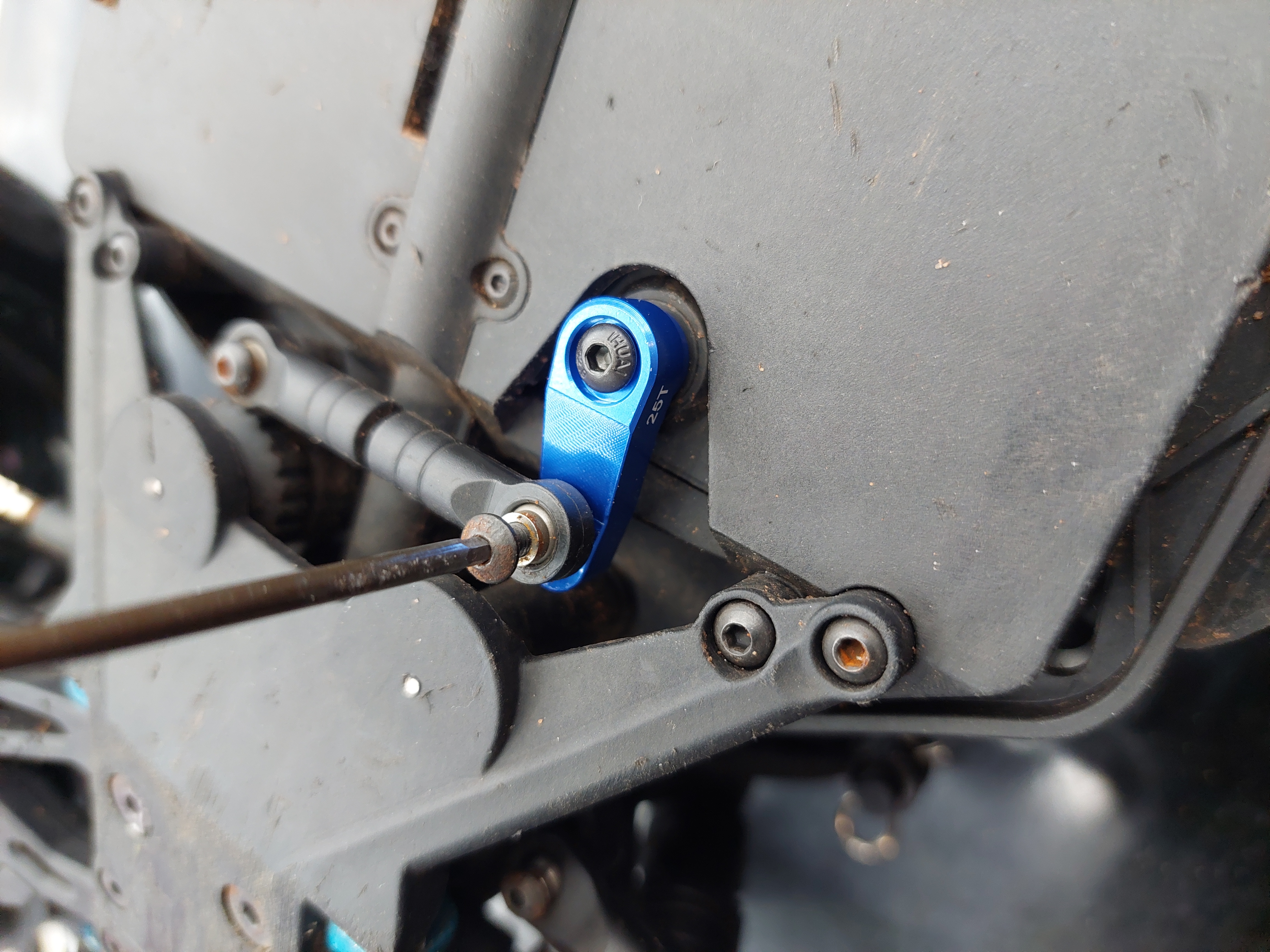 Rival MT10 servo horn upgrade