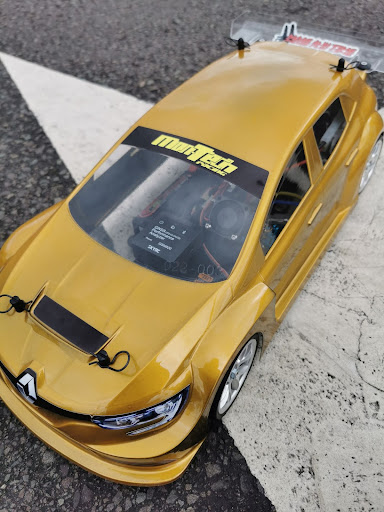 Rich Speed tests his Cars