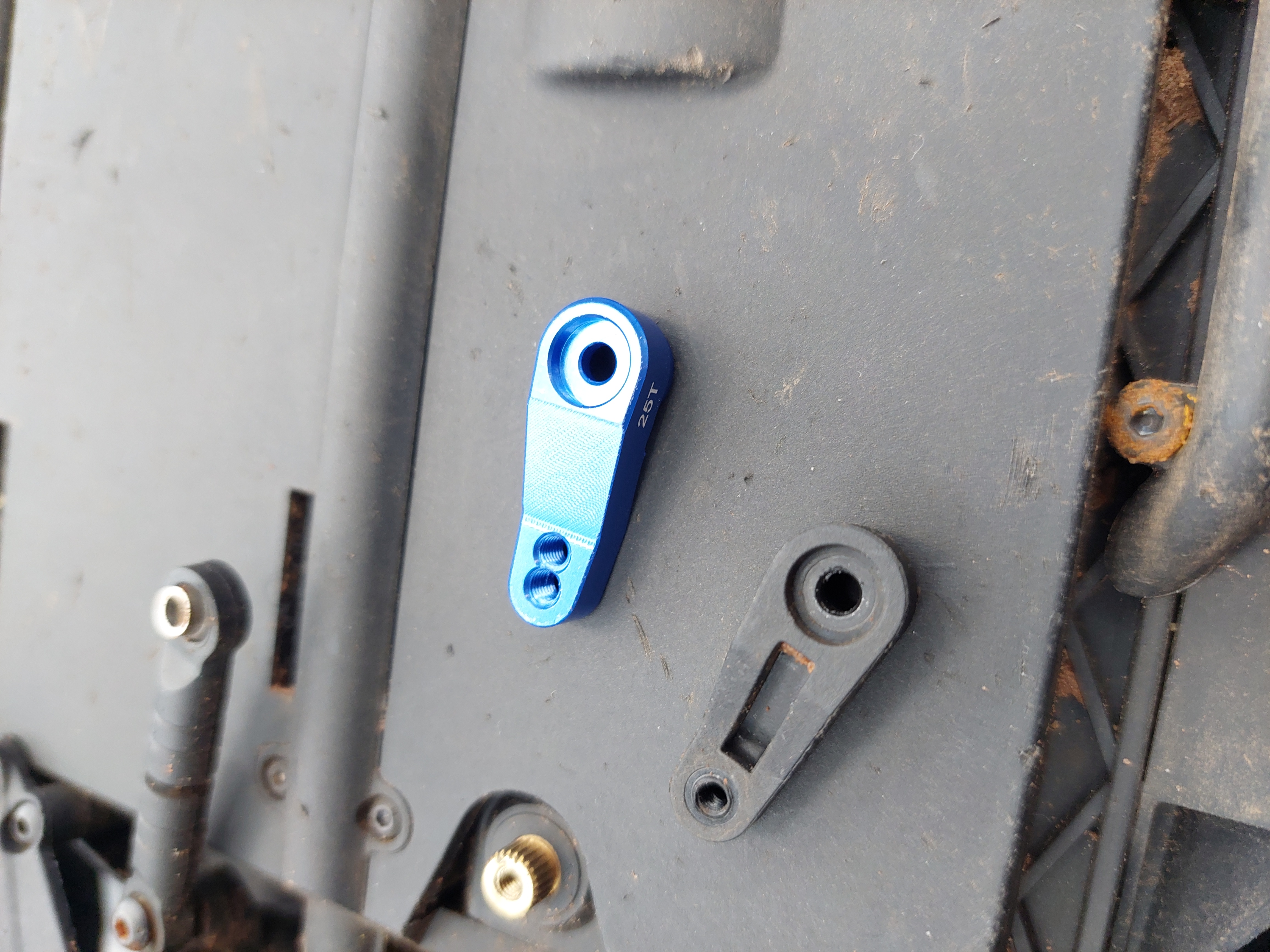 Rival MT10 servo horn upgrade