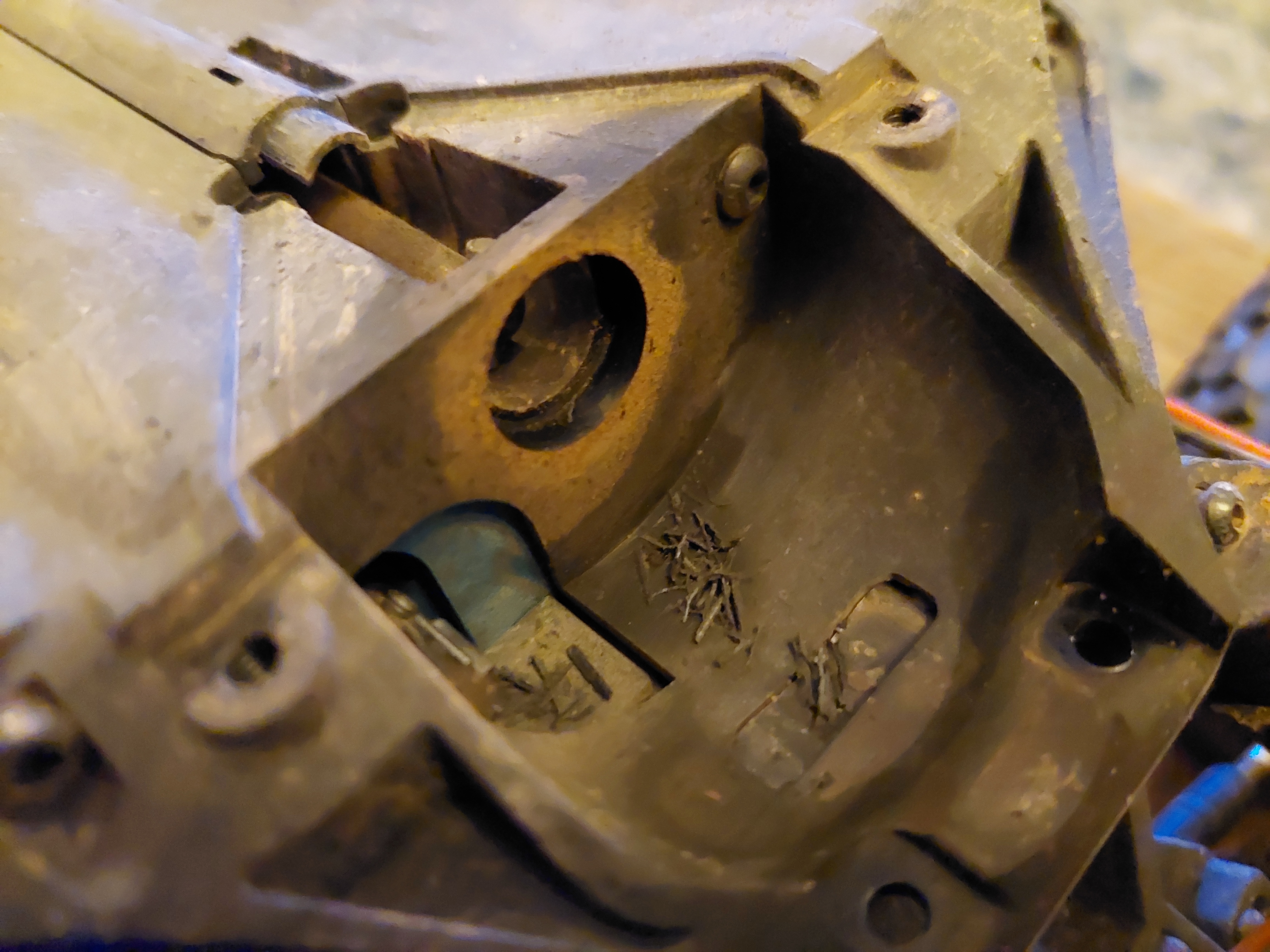How to replace a spur gear on the Rival MT10