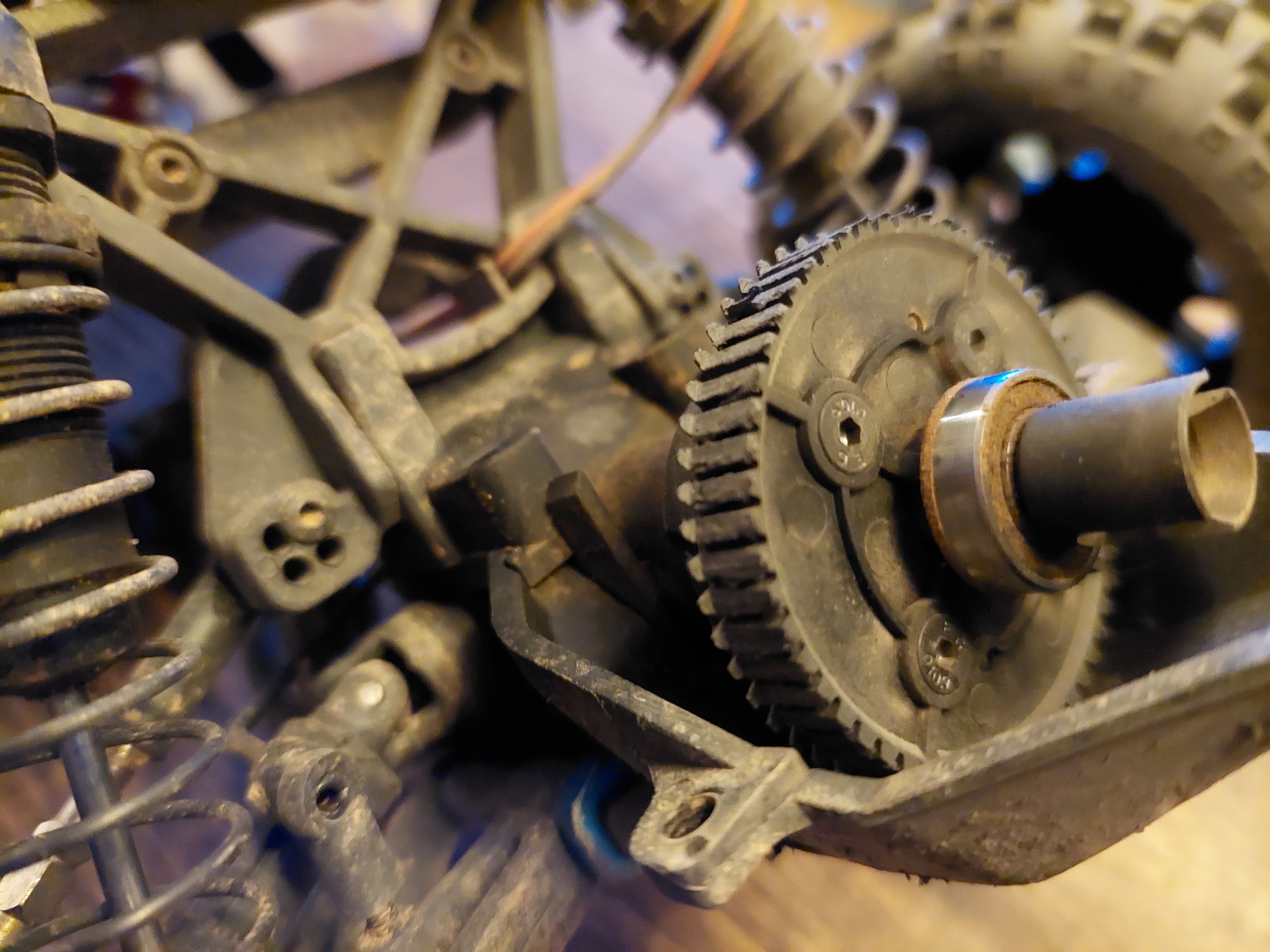 How to replace a spur gear on the Rival MT10