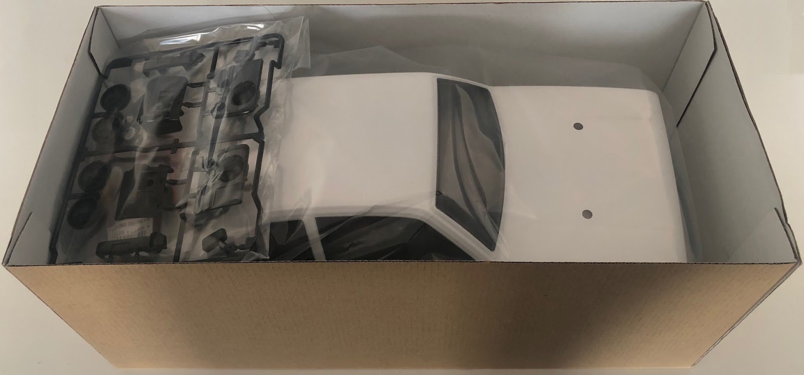 Tamiya MF-01X Escort unboxing