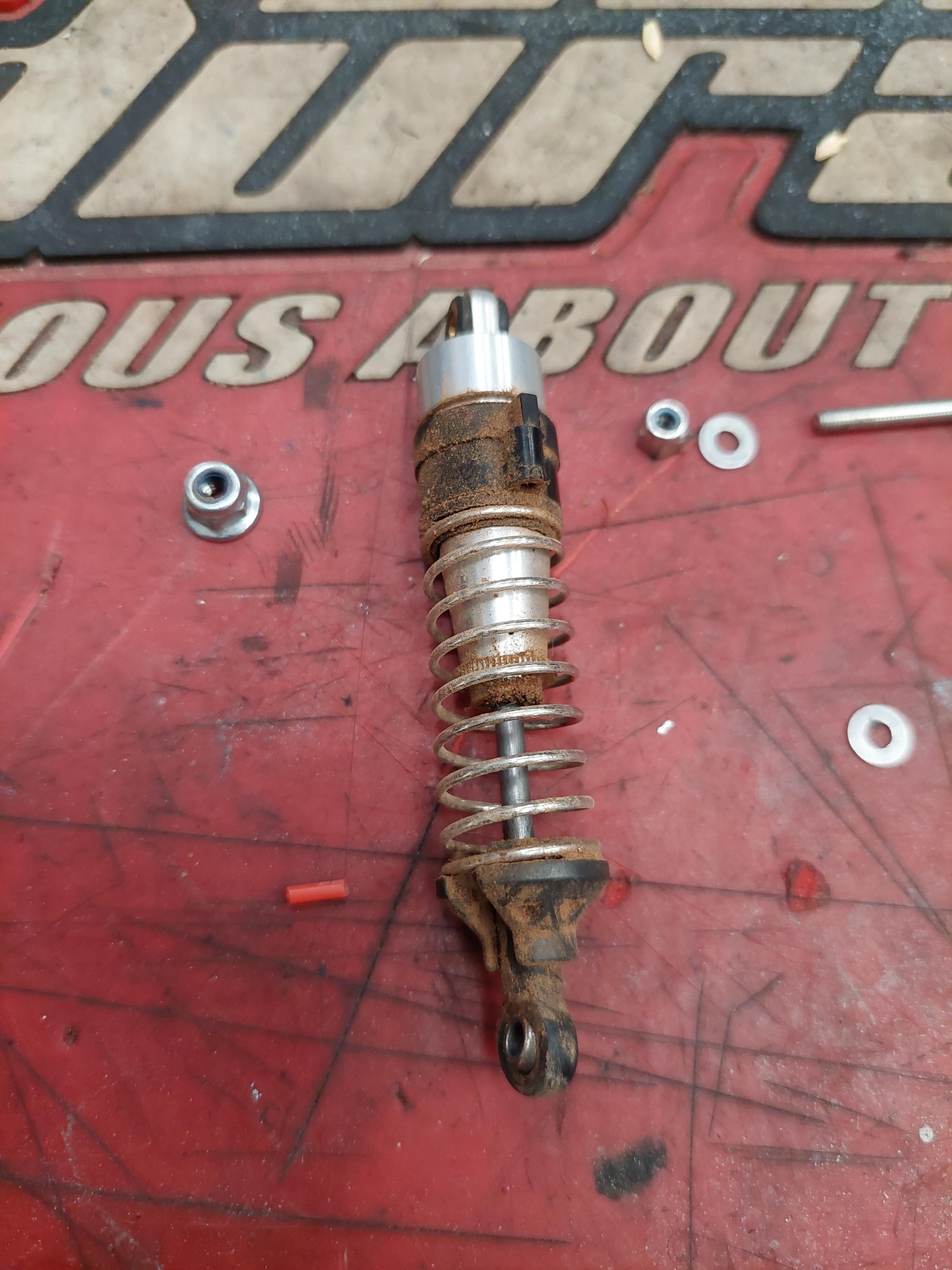 Shock oil change on a Tamiya Wild One