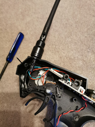 How to replace Etronix Pulse transmitter antenna
