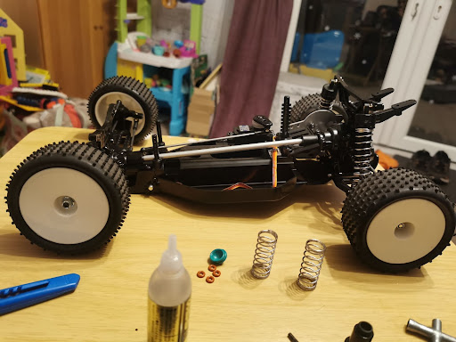 Tamiya Dark impact unboxing and build