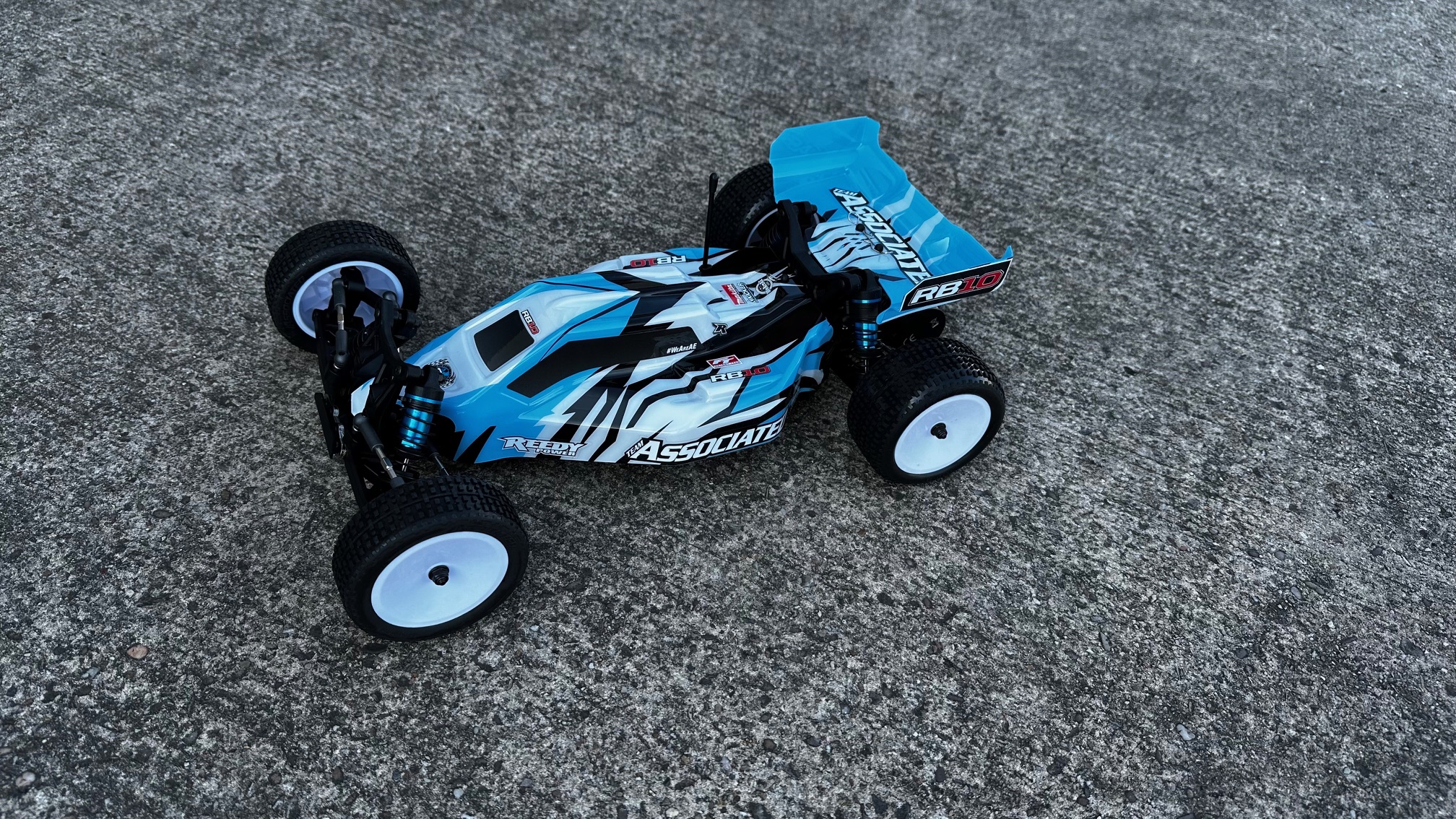 Team Associated RB10 Review
