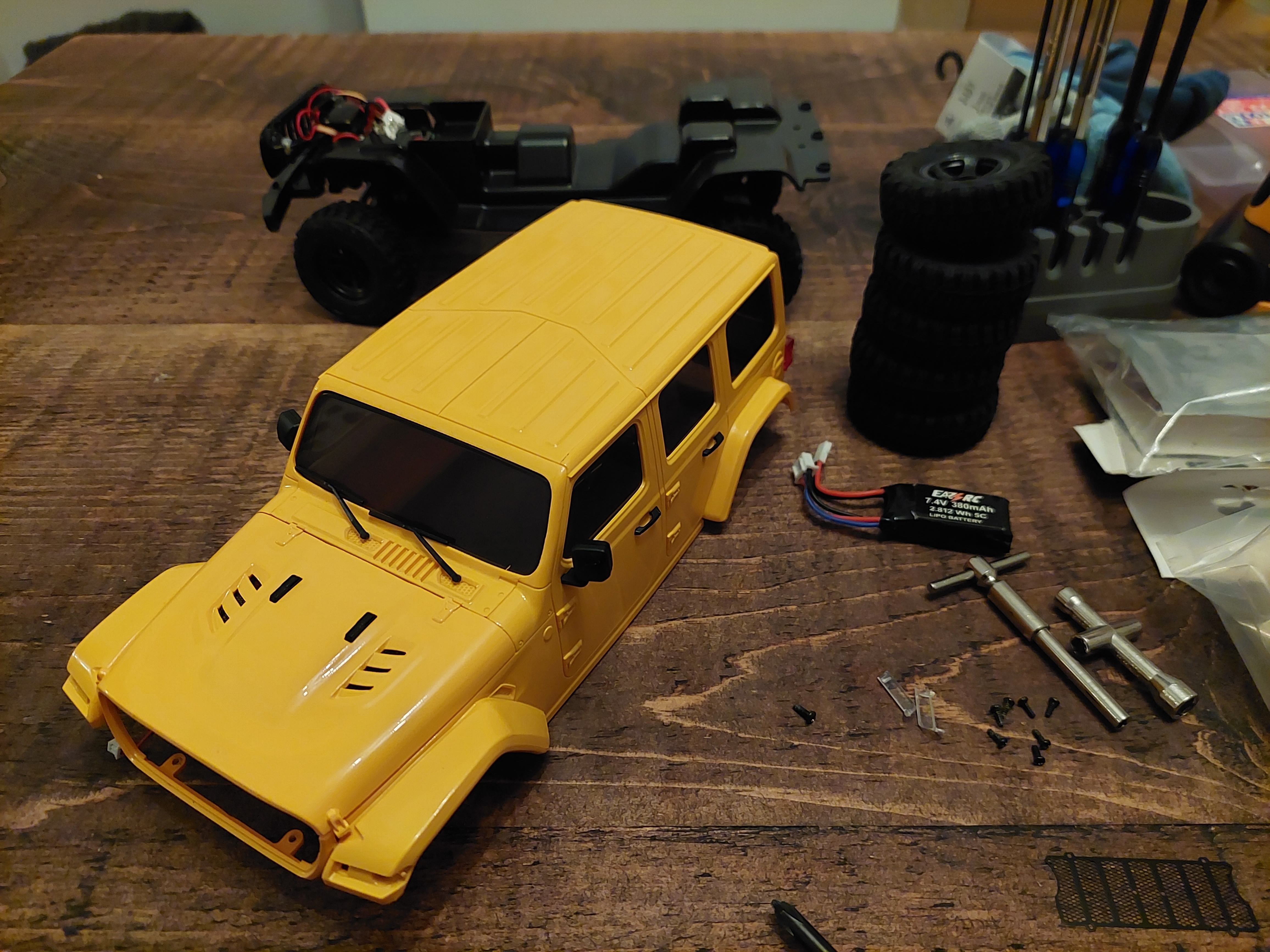 Frank's Eazy RC Arizona Build begins!