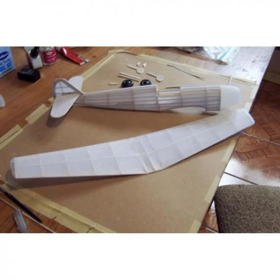 Dumas Me 109G Messerchmitt (45.72Cm)(225) — image 2 of 3