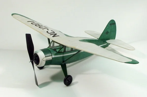 Dumas Stinson Reliant SR-10 (76.2Cm)(301) — image 3 of 4