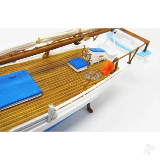 Atlantis Models 1:502 Chesapeake Bay Skipjack Oyster Boat — image 4 of 5