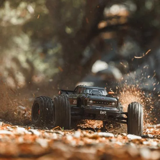 Arrma Outcast 4S V2 RTR — image 17 of 17