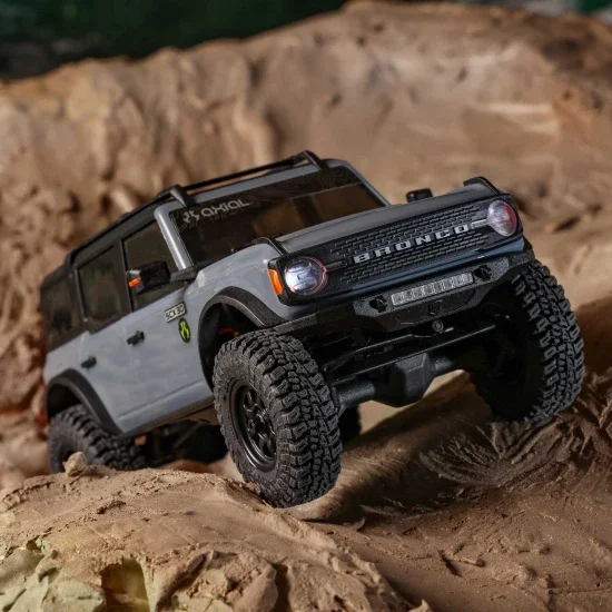 Axial SCX30 Ford Bronco — image 11 of 17