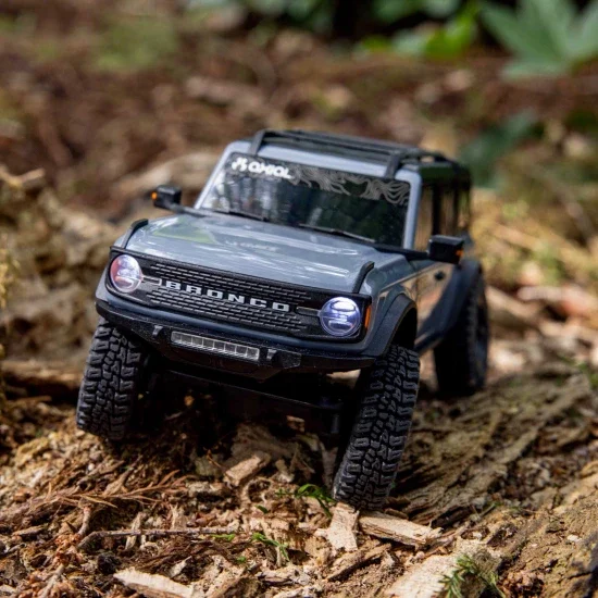 Axial SCX30 Ford Bronco — image 12 of 17