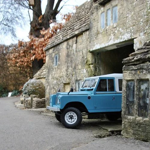 Carisma Scale Adventure SCA-1E 2.1 Bulldog Deluxe Kit &mdash; image 2 of 6