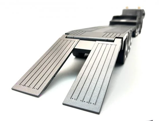 HuiNa 1:24 9ch RC Truck and Platform Trailer — image 4 of 6