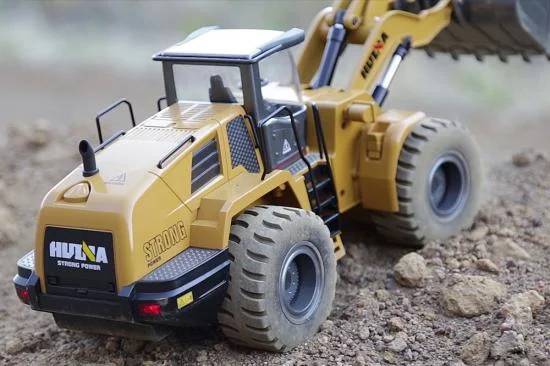 HuiNa 1:14 Alloy Wheeled Loader / Bulldozer &mdash; image 7 of 7