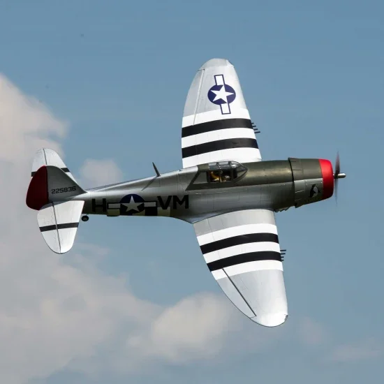Hangar 9 P-47D Thunderbolt 20cc — image 2 of 31