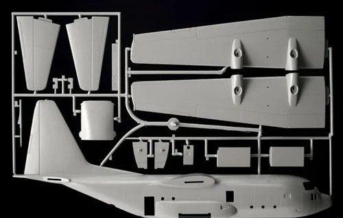 Italeri C-130 J Hercules &mdash; image 2 of 16