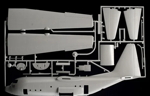 Italeri C-130 J Hercules &mdash; image 16 of 16