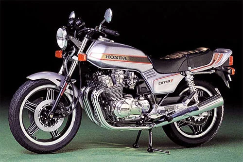 Tamiya Honda Cb750F — image 13 of 13