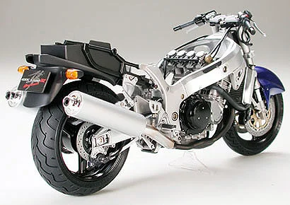 Tamiya Suzuki Gsx1300R Hayabusa — image 6 of 8