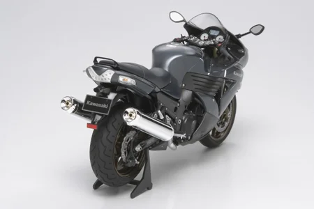 Tamiya Kawasaki Zzr1400 — image 12 of 13