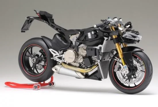 Tamiya Ducati 1199 Panigale S — image 5 of 8