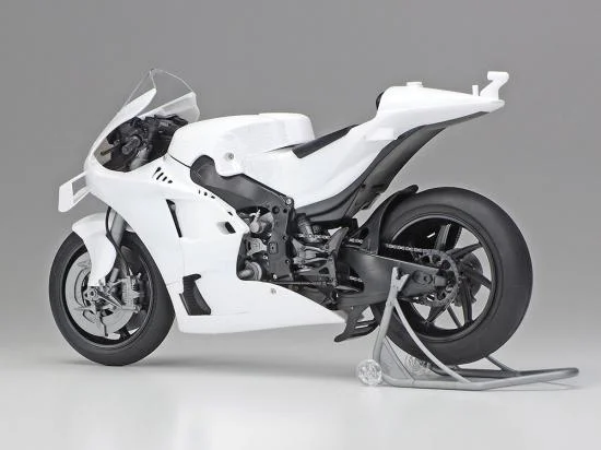Tamiya Team Suzuki EcStar 1:12 Gsx -Rr 20 — image 16 of 18