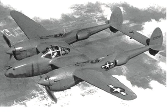 Italeri P-38J Lightning — image 1 of 12