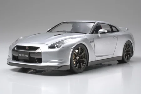 Tamiya Nissan GT-R 07 — image 2 of 14