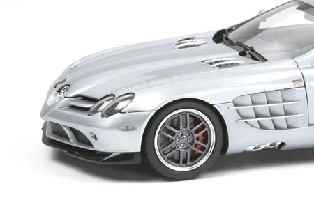 Tamiya 1/24 Mercedes Benz Slr722 — image 5 of 9
