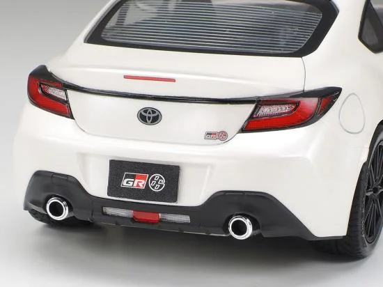 Tamiya 1/24 Toyota Gr 86 — image 10 of 14