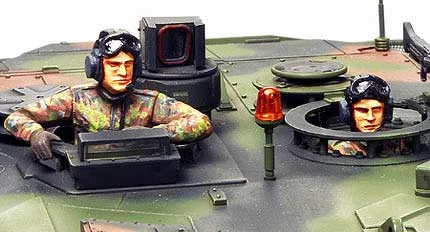 Tamiya Leopard 2 A6 Main Battle Tank — image 13 of 15