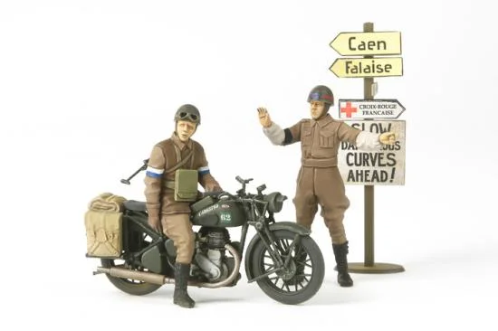 Tamiya Bsa M20 With Military Police — image 2 of 7
