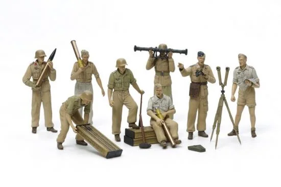 Tamiya 1/35 Africa Luftwaffe Art Crew — image 2 of 2