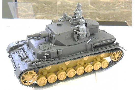 Tamiya 1/35 Pz Kpfw IV Ausf F — image 2 of 12