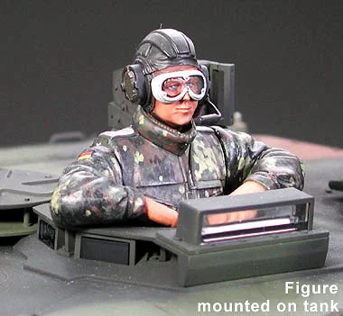 Tamiya Bundeswehr Tank Crewman — image 2 of 5