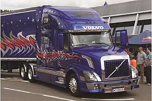 Italeri Volvo Vn 780