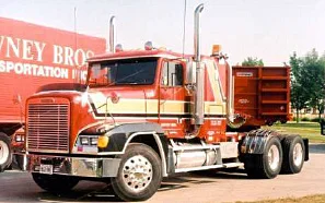 Italeri Freightliner Fld 120 Special