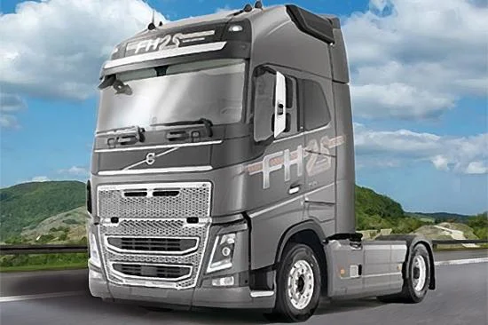 Italeri Volvo Fh16 Globetrotter XL (2014) — image 1 of 15