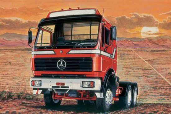 Italeri 1/24 Mercedes Benz 2238 6X4 — image 1 of 13