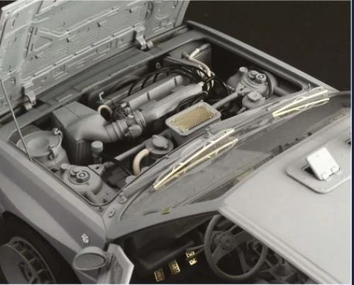 Italeri Lancia Delta HF Integrale 16V — image 15 of 18