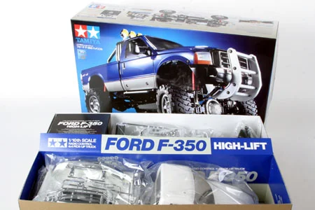 Tamiya Ford F350 High Lift — image 14 of 17