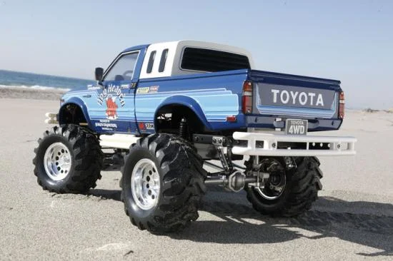 Tamiya Toyota Bruiser — image 11 of 13