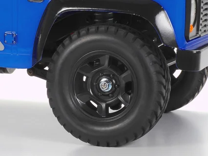 Tamiya Land Rover 1990 Defender 90 (CC-02) &mdash; image 3 of 12