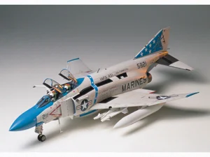 Tamiya F-4J Phantom II — image 2 of 3